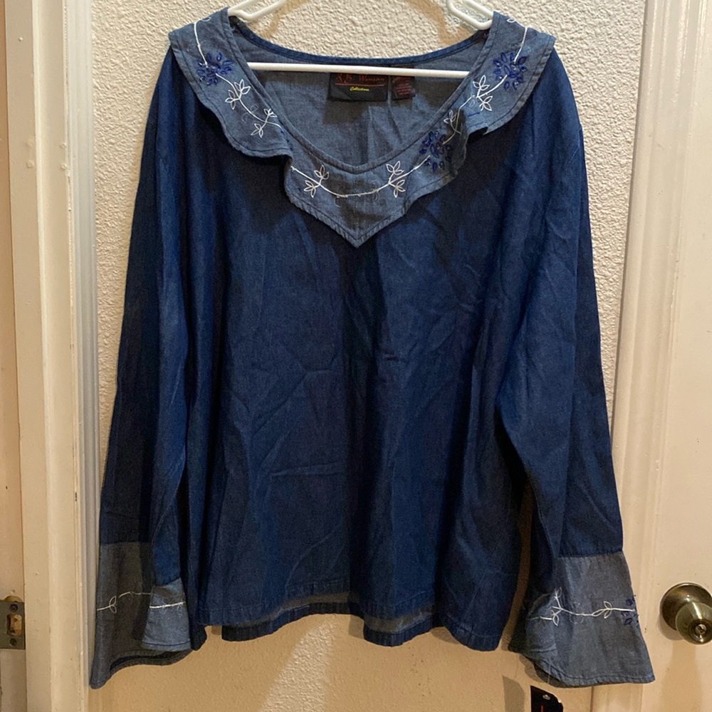 R.B. Woman’s boho top size 4X